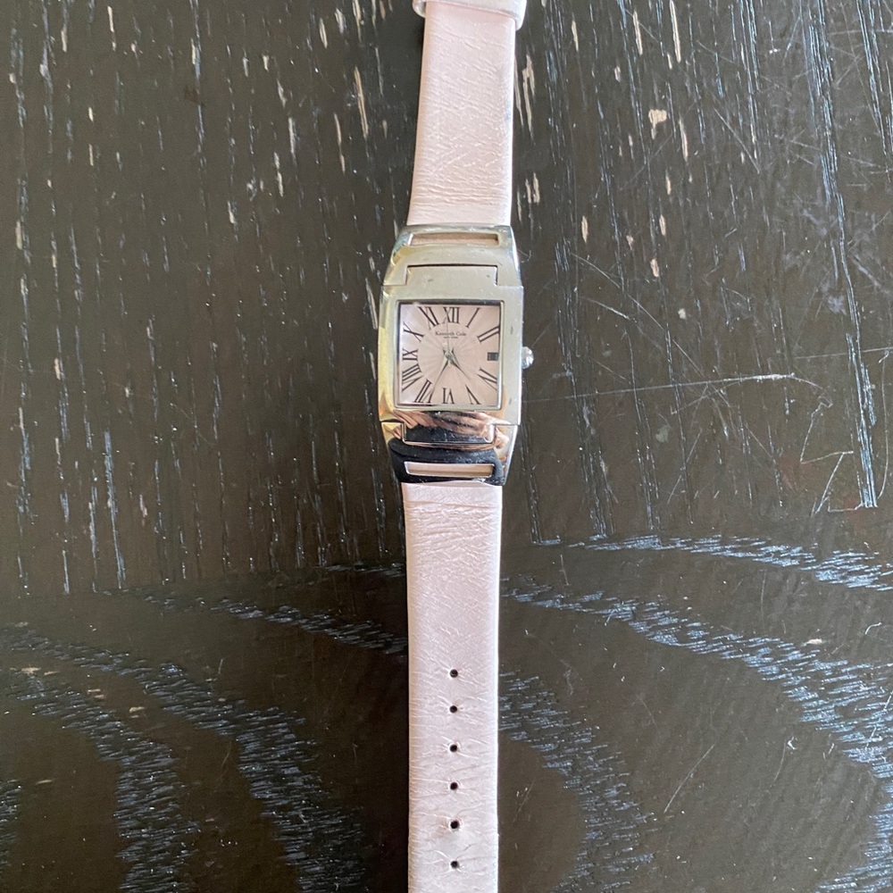 Kenneth Cole watch in Light Pink leather